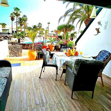 Apartamento Taisa Playa Roca Costa Teguise Extérieur photo