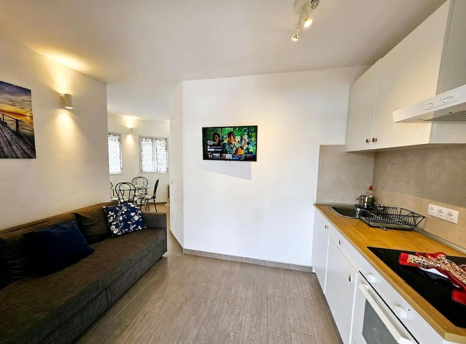 Apartamento Taisa Playa Roca Costa Teguise Extérieur photo