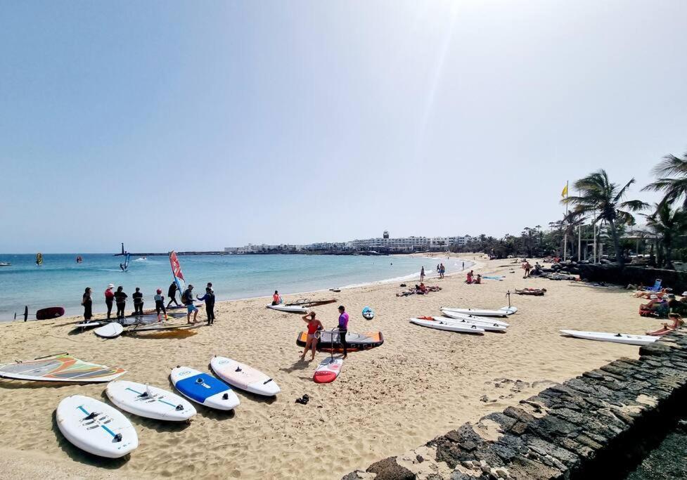 Apartamento Taisa Playa Roca Costa Teguise Extérieur photo